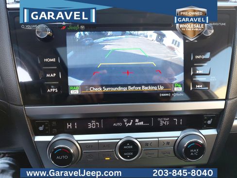 Used 2017 Subaru Outback 3.6R Touring image 12