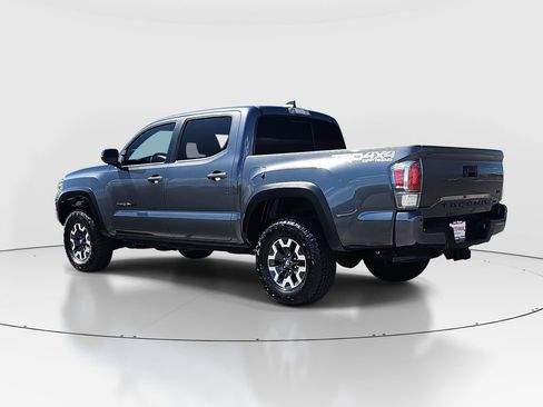 Used 2020 Toyota Tacoma TRD Off-Road w/ TRD Premium Off Road Package AWD/4WD image 7