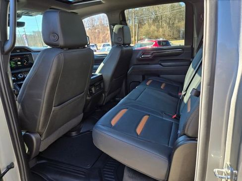 Used 2025 GMC Sierra 2500 AT4 w/ AT4 Premium Plus Package image 11