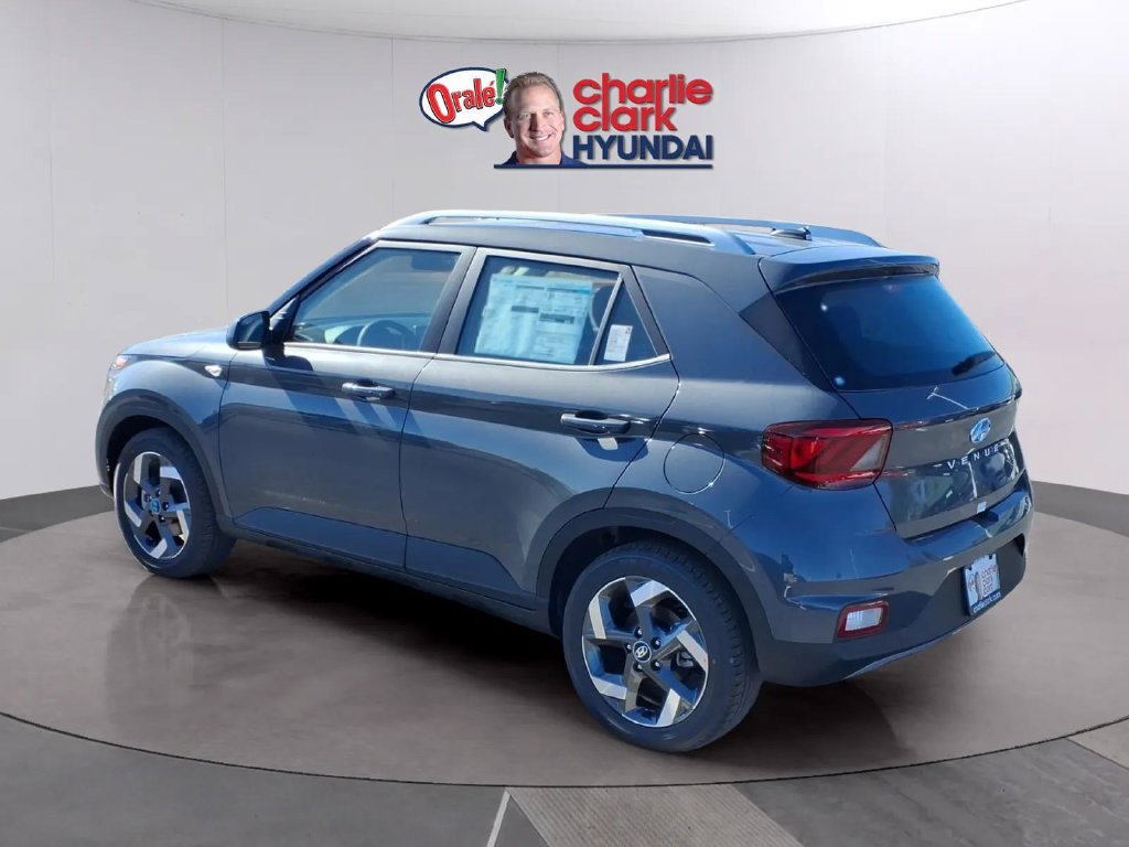 New 2026 Hyundai Venue SEL FWD image 3