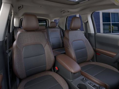 New 2025 Ford Bronco Sport Outer Banks w/ Outer Banks Tech Package+ AWD/4WD image 11