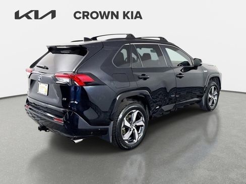 Used 2021 Toyota RAV4 SE w/ Weather & Moonroof Package AWD/4WD image 6