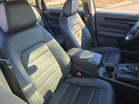 Used 2025 Honda CR-V EX-L image 10