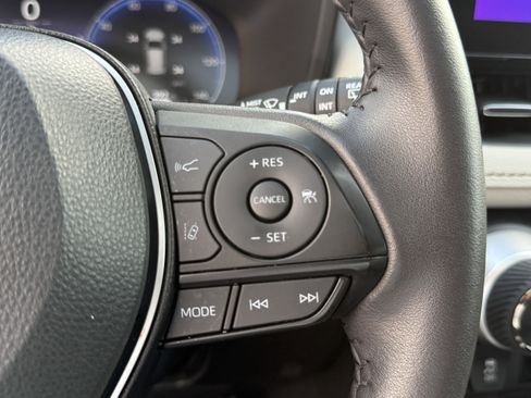 Used 2024 Toyota RAV4 Limited image 19