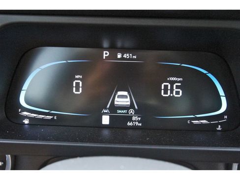 Certified 2026 Hyundai Elantra SE FWD image 17