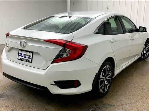 Used 2018 Honda Civic EX-T image 12