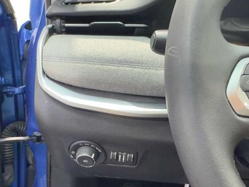 Used 2022 Jeep Compass Latitude FWD image 25