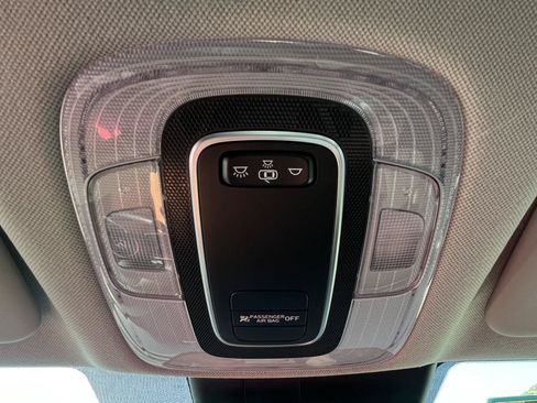 Used 2021 Hyundai Elantra SE FWD image 12