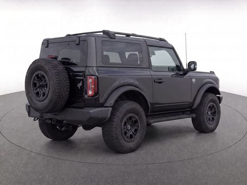 Used 2022 Ford Bronco Outer Banks w/ Sasquatch Package AWD/4WD image 3