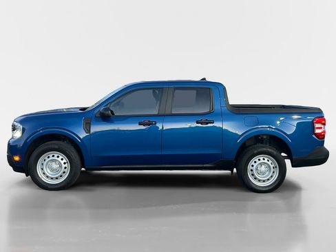 Used 2024 Ford Maverick XL image 2