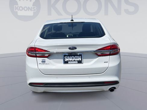 Certified 2018 Ford Fusion SE FWD image 23
