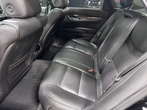 Used 2015 Cadillac XTS Premium AWD/4WD image 35