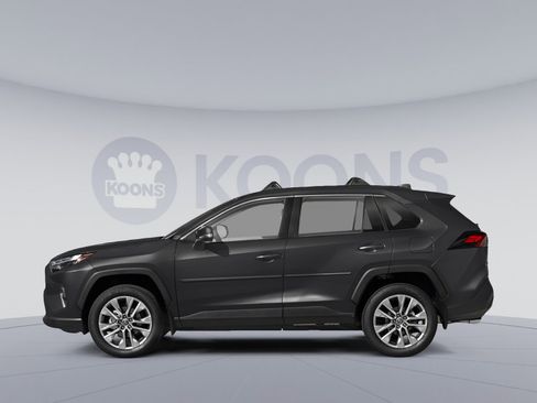 New 2025 Toyota RAV4 XLE image 4