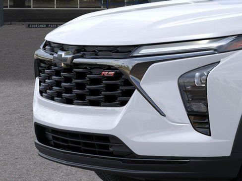 New 2026 Chevrolet Trax RS w/ Sunroof Package FWD image 13