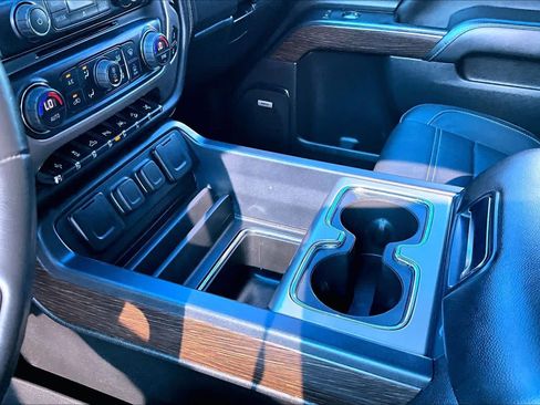 Used 2018 GMC Sierra 1500 Denali w/ Denali Ultimate Package AWD/4WD image 17