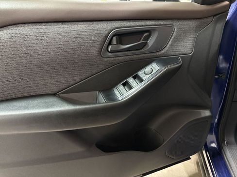 Used 2023 Nissan Rogue S FWD image 20