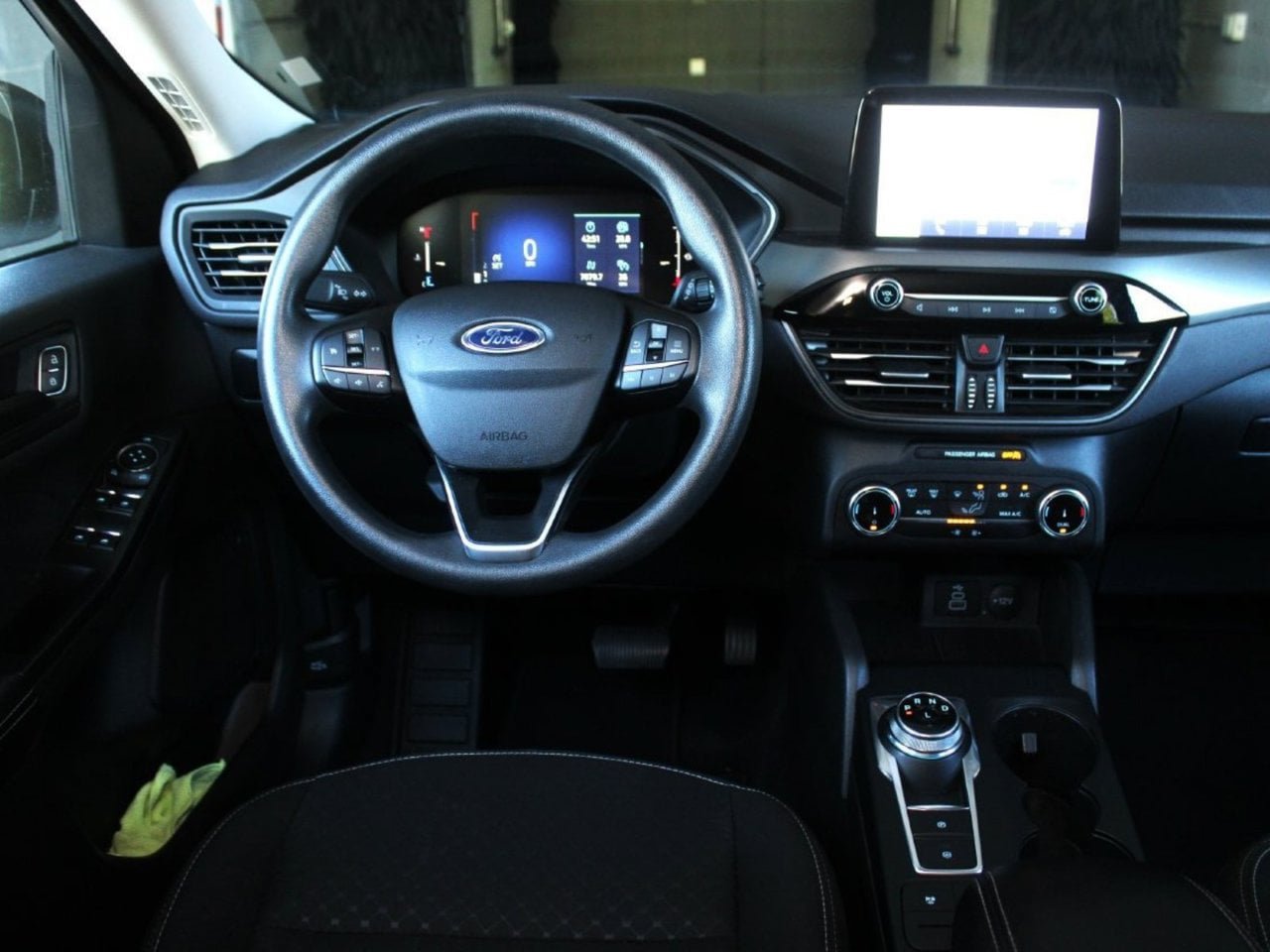 Used 2025 Ford Escape Active AWD/4WD image 28