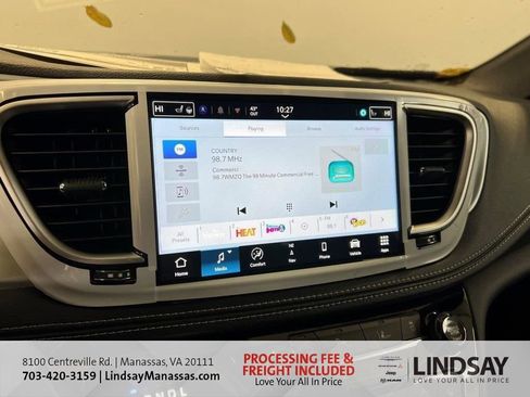 New 2026 Chrysler Pacifica Limited w/ S Appearance Package FWD image 37