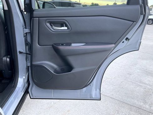 Certified 2025 Nissan Rogue SV AWD/4WD image 21