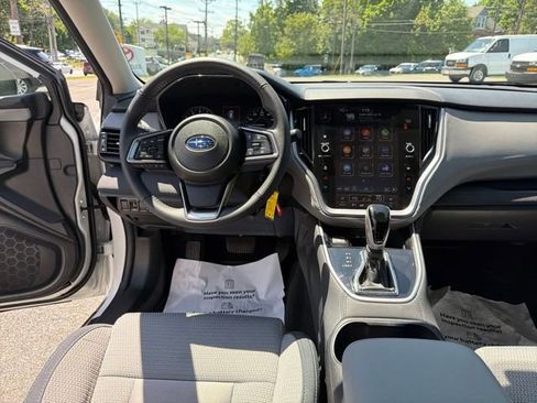 Used 2025 Subaru Outback Premium w/ Popular Package #1A AWD/4WD image 16