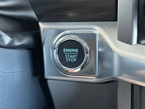 Certified 2025 Ford F150 Lariat AWD/4WD image 21