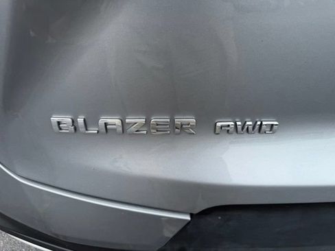 Certified 2025 Chevrolet Blazer LT AWD/4WD image 10