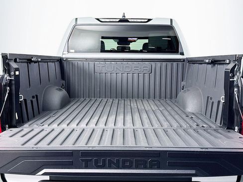 Used 2025 Toyota Tundra Limited AWD/4WD image 22