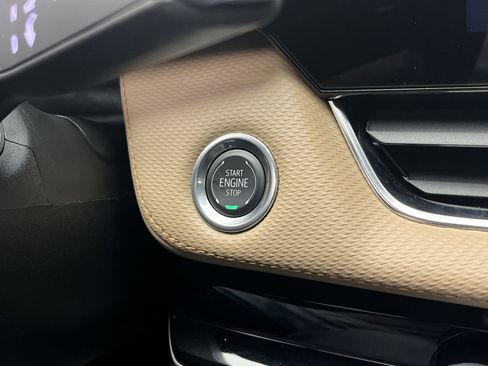 New 2026 Chevrolet Equinox ACTIV w/ Convenience Package III image 22