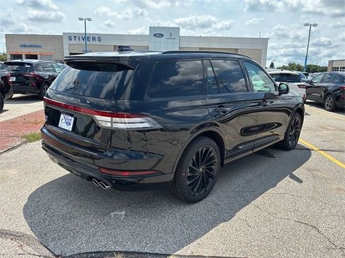 New 2025 Lincoln Aviator Reserve w/ Luxury Package image 4