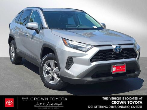 Used 2022 Toyota RAV4 XLE image 1