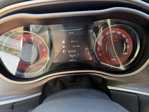 Used 2017 Dodge Challenger SRT Hellcat RWD image 18