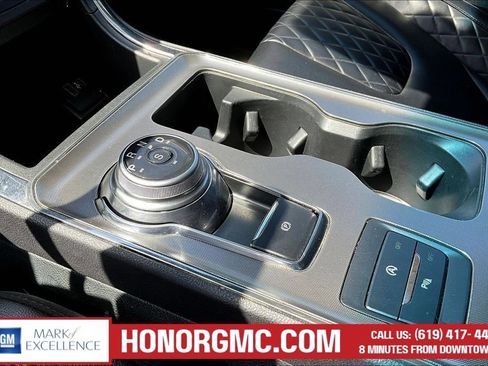 Used 2024 Ford Edge Titanium AWD/4WD image 22