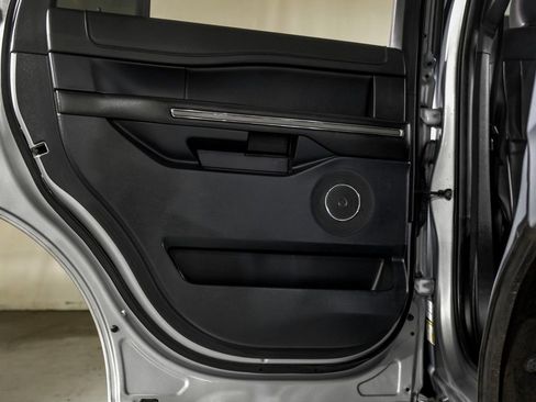 Used 2020 Ford Expedition XLT w/ Equipment Group 202A image 36