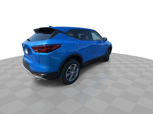 Certified 2025 Chevrolet Blazer LT FWD image 8