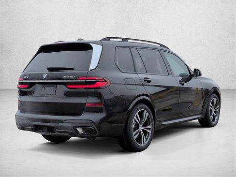 New 2026 BMW X7 xDrive40i image 2