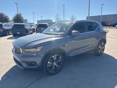 Used 2020 Volvo XC40 T5 Inscription w/ Protection Package Premier image 1