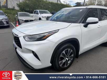 Used 2023 Toyota Highlander XLE