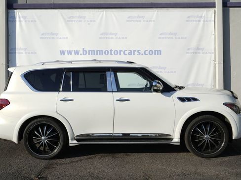 Used 2012 INFINITI QX56 4WD w/ Deluxe Touring Pkg image 7