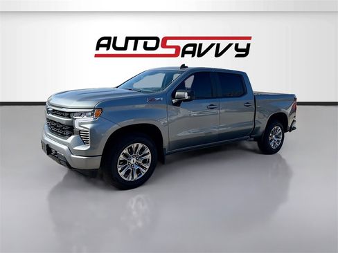 Used 2023 Chevrolet Silverado 1500 RST image 3