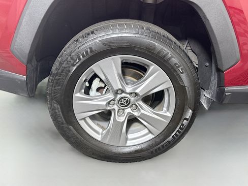 Used 2022 Toyota RAV4 XLE image 33