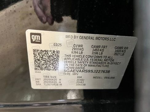 Used 2025 Buick Enclave Preferred image 27