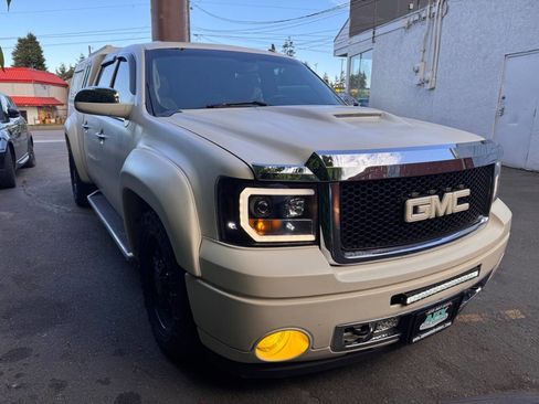 Used 2012 GMC Sierra 1500 Denali AWD/4WD image 4