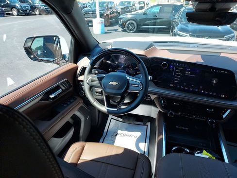 New 2026 Chevrolet Tahoe High Country AWD/4WD image 15