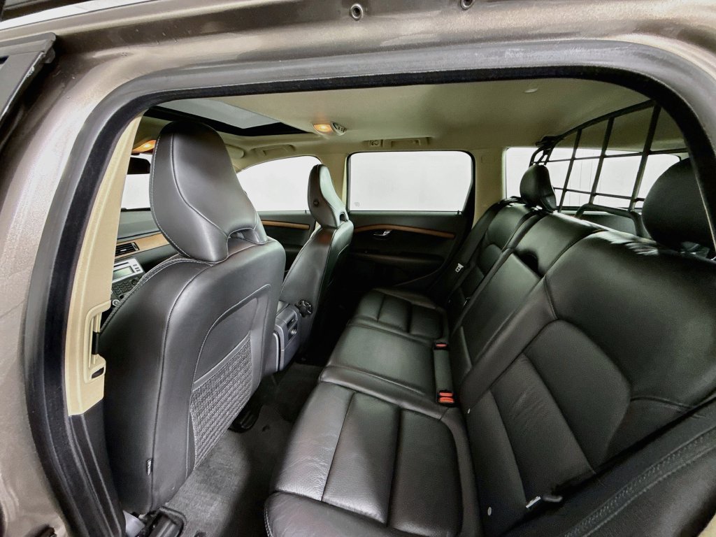 Used 2009 Volvo XC70 T6 AWD/4WD image 24