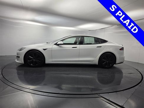 Used 2021 Tesla Model S Plaid image 7