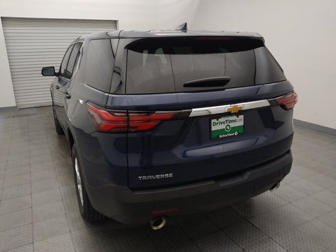 Used 2022 Chevrolet Traverse LS FWD image 6