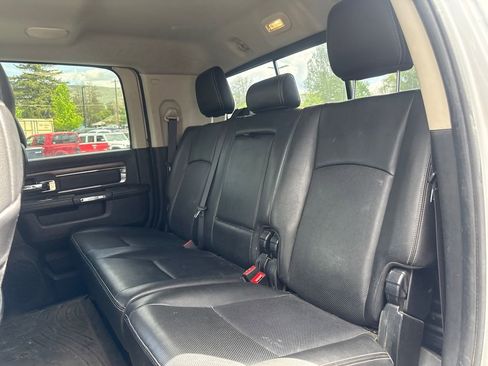 Used 2015 RAM 2500 Laramie w/ Convenience Group AWD/4WD image 9