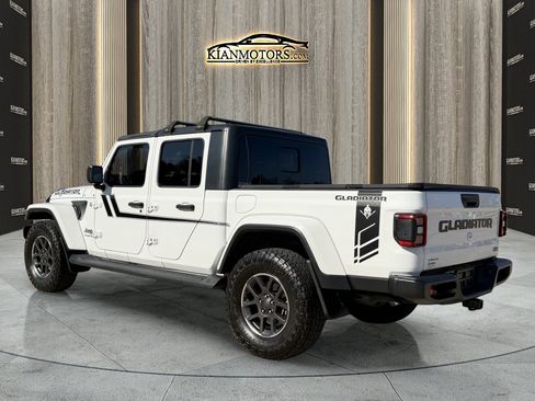 Used 2020 Jeep Gladiator Overland image 5