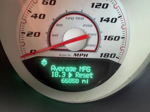 Used 2011 Dodge Challenger SRT8 image 29