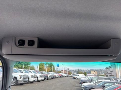 Used 2024 Chevrolet Low Cab Forward image 22